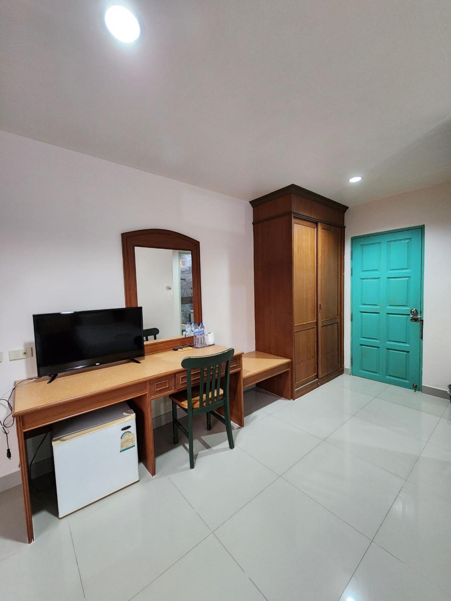 Ban Krabi Yai Baanmai Residence מראה חיצוני תמונה